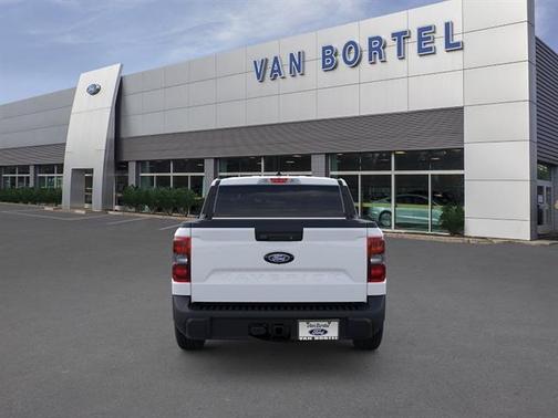 Oxford White 2026 Ford Maverick Lariat
