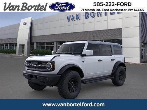 Oxford White 2026 Ford Bronco Outer Banks
