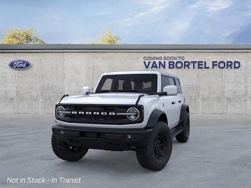 Oxford White 2026 Ford Bronco Outer Banks