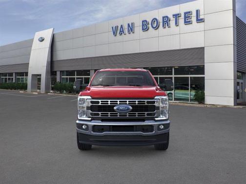 2025 Ford F-250 XLT