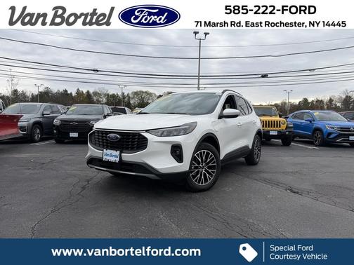 2025 Ford Escape PHEV Base