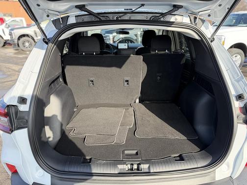Space Silver Metallic 2025 Ford Escape Active