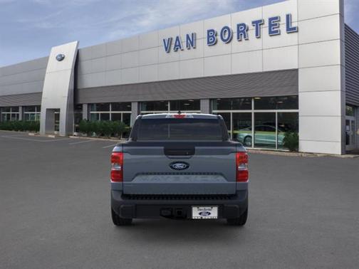 Azure Gray Metallic Tri-Coat 2026 Ford Maverick XLT