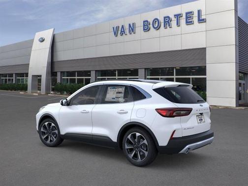 2025 Ford Escape Platinum
