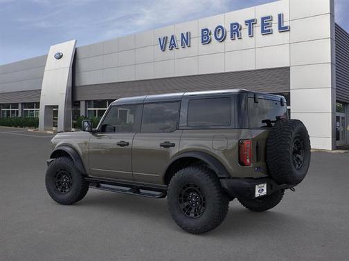 Marsh Gray 2026 Ford Bronco Badlands