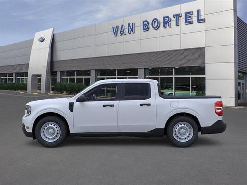 Space White Metallic 2026 Ford Maverick XL