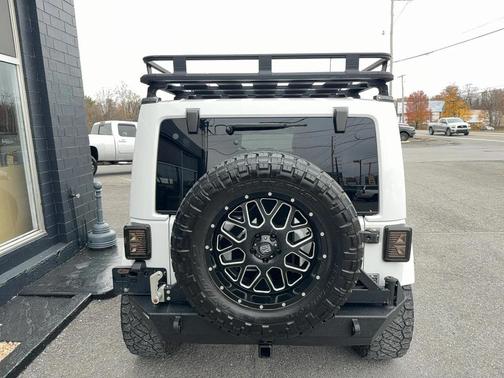 2018 Jeep Wrangler JK Unlimited Sahara