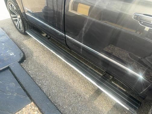 Iridium Metallic 2018 GMC Yukon XL Denali