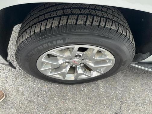 2018 GMC Yukon XL SLT