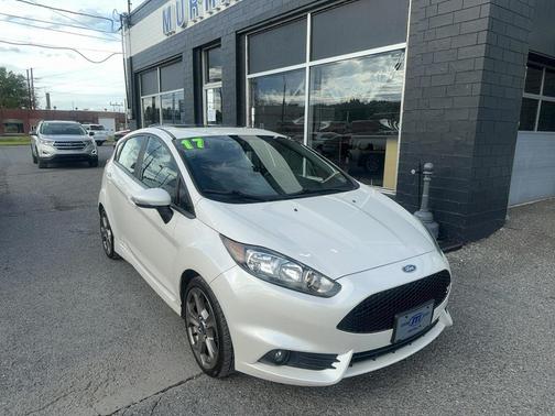 White Platinum Clearcoat Metallic 2017 Ford Fiesta ST