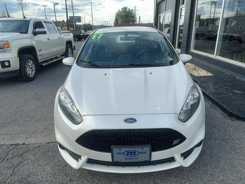 White Platinum Clearcoat Metallic 2017 Ford Fiesta ST