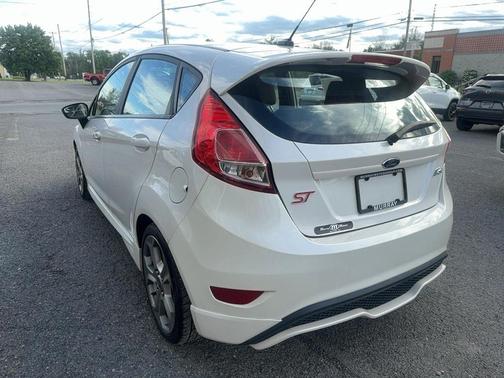 White Platinum Clearcoat Metallic 2017 Ford Fiesta ST