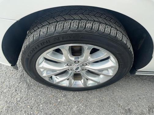 White Platinum 2018 Ford Expedition Platinum