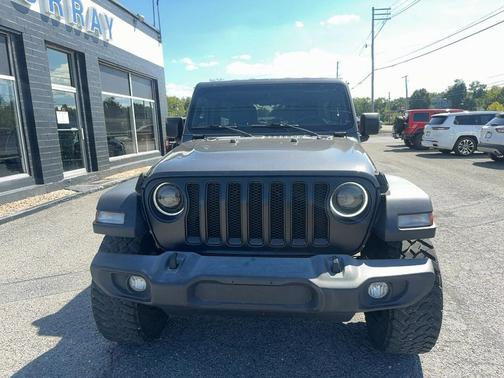 Granite Crystal Metallic Clearcoat 2018 Jeep Wrangler Unlimited Sport