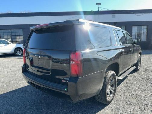 2017 Chevrolet Suburban LT