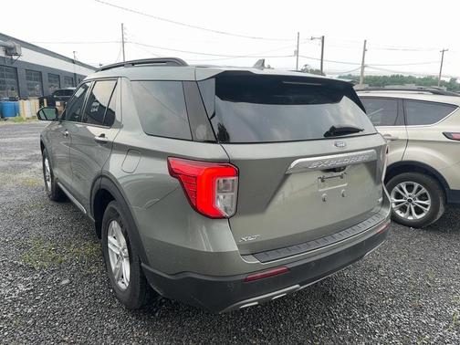 Silver Spruce Metallic 2020 Ford Explorer XLT