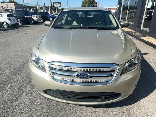 2011 Ford Taurus SEL