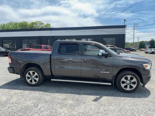Granite Crystal Metallic Clearcoat 2020 RAM 1500 Big Horn/Lone Star