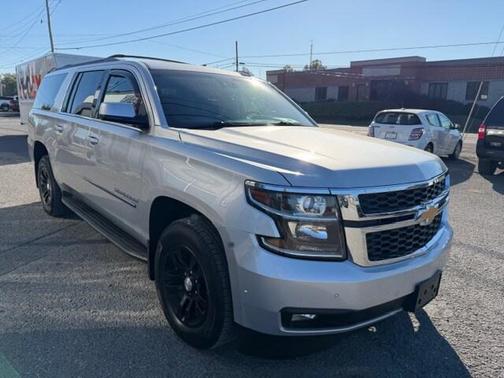 2017 Chevrolet Suburban LT