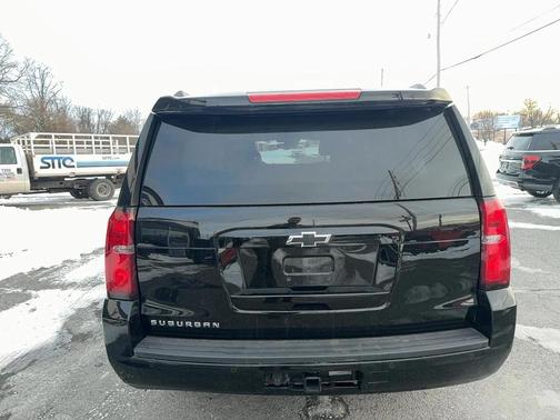 2019 Chevrolet Suburban LT