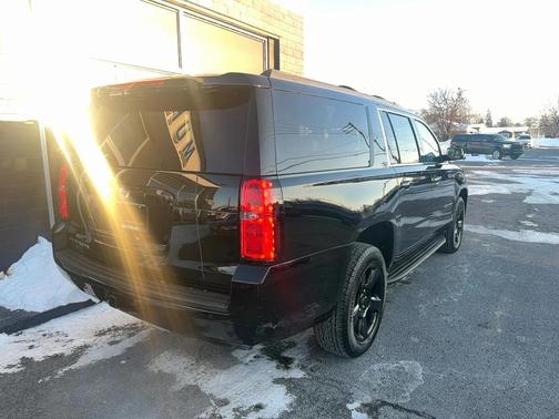 2019 Chevrolet Suburban LT