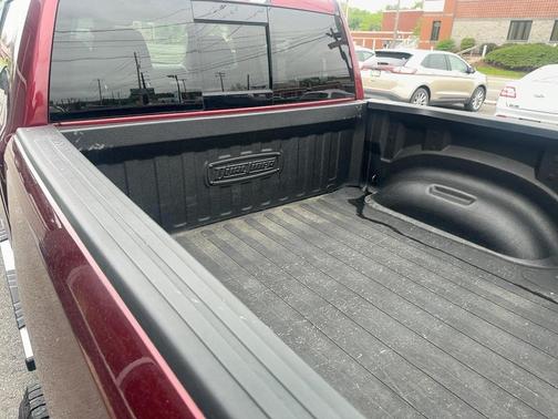 Delmonico Red Pearlcoat 2019 RAM 1500 Big Horn