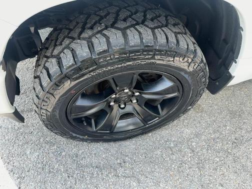 Bright White Clearcoat 2021 RAM 1500 Big Horn/Lone Star