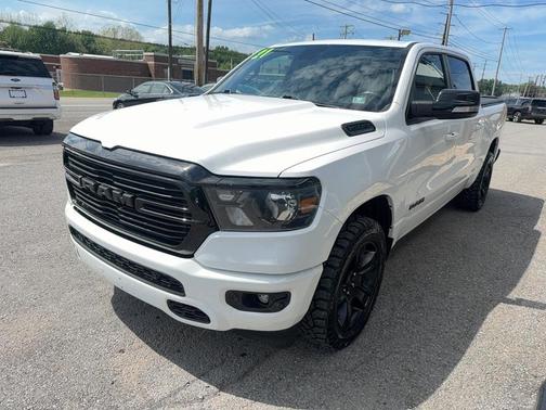 Bright White Clearcoat 2021 RAM 1500 Big Horn/Lone Star