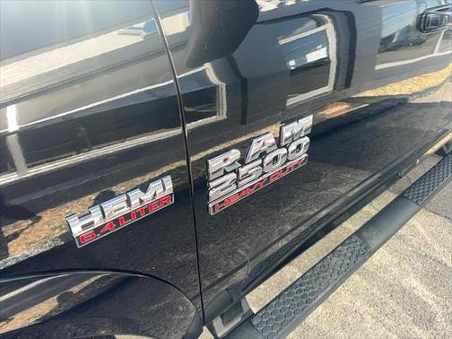 2018 RAM 2500 Big Horn Crew Cab 4x4 6'4' Box