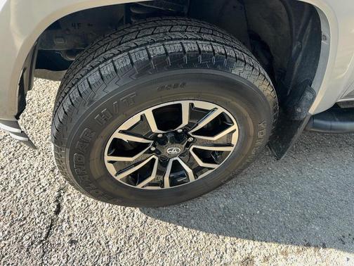 2021 Toyota Tacoma TRD Sport