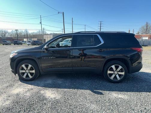 Mosaic Black Metallic 2018 Chevrolet Traverse LT Leather