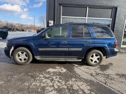 2004 Chevrolet Trailblazer LS