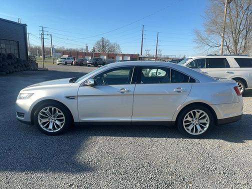 Ingot Silver 2016 Ford Taurus Limited