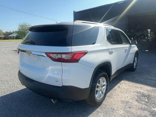 Summit White 2019 Chevrolet Traverse LT Leather