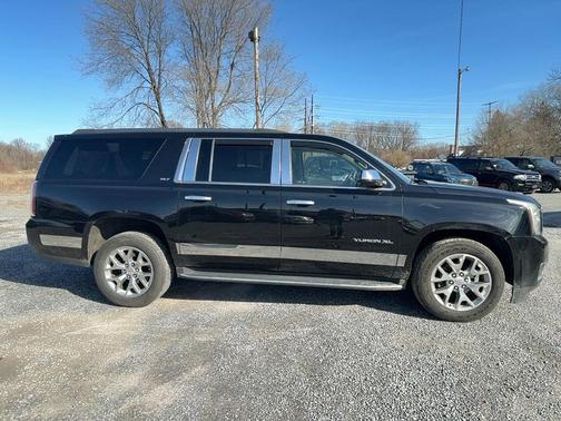 2020 GMC Yukon XL SLT