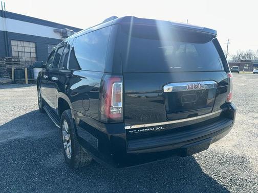 2020 GMC Yukon XL SLT
