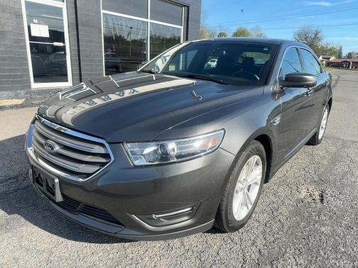 Magnetic Metallic 2017 Ford Taurus SEL