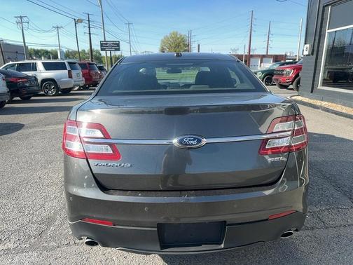 Magnetic Metallic 2017 Ford Taurus SEL
