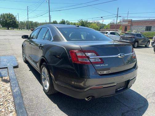 Magnetic Metallic 2017 Ford Taurus SEL