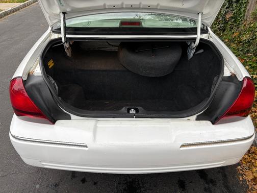 2010 Mercury Grand Marquis