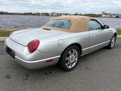 2004 Ford Thunderbird Premium