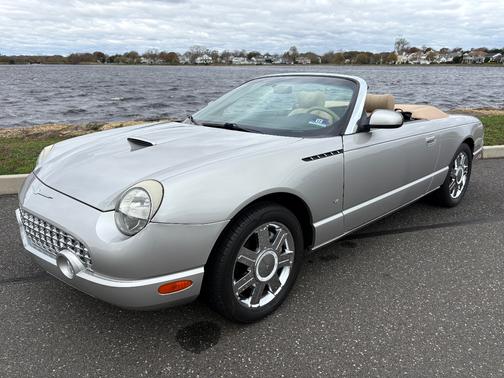 2004 Ford Thunderbird Premium