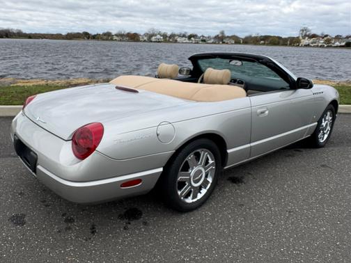 2004 Ford Thunderbird Premium