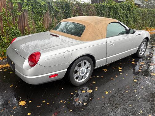 2004 Ford Thunderbird Premium