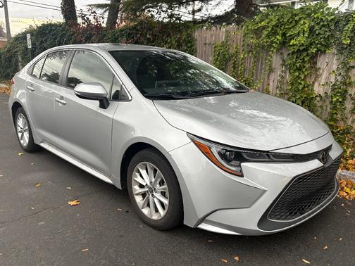 2020 Toyota Corolla XLE