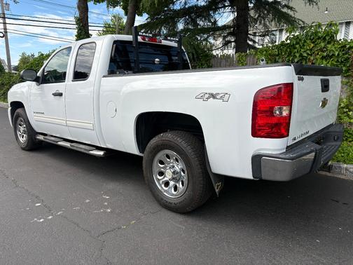 white 2011 Chevrolet Silverado 1500 LS