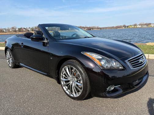 2014 INFINITI Q60 