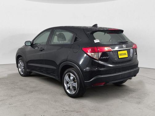 Crystal Black Pearl 2019 Honda HR-V LX