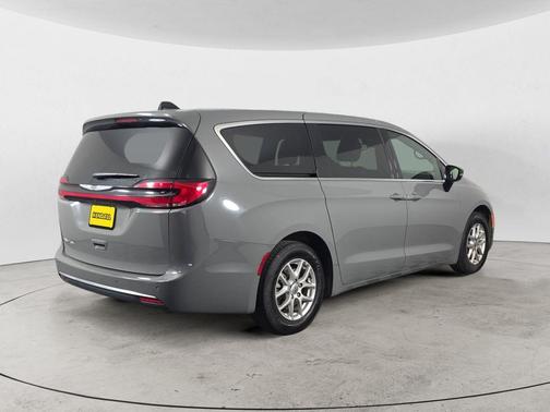Ceramic Gray Clearcoat 2025 Chrysler Pacifica Select