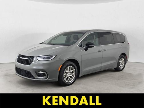 Ceramic Gray Clearcoat 2025 Chrysler Pacifica Select